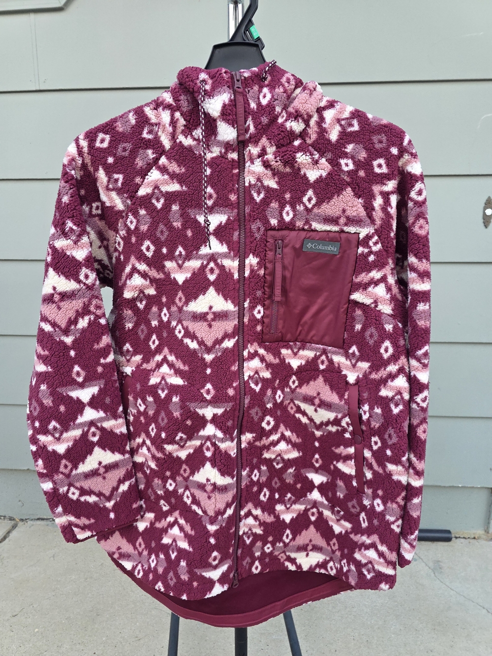 Columbia  Burgundy and Pink Patterned Fleece  Sweater Women Xl